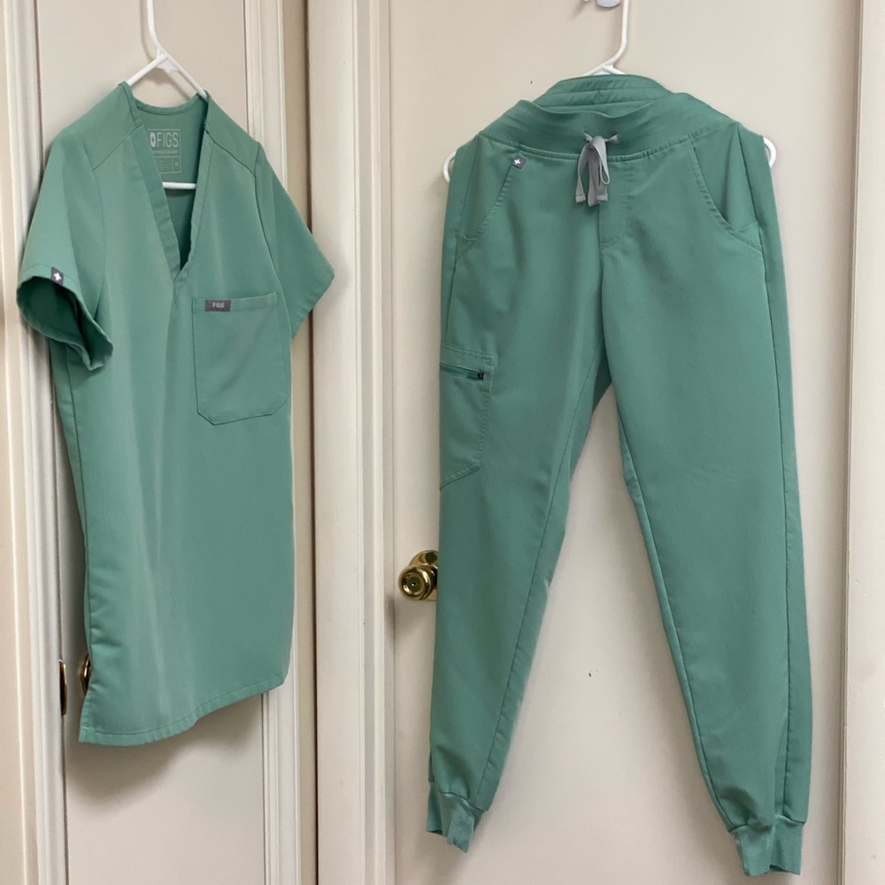 Figs Scrubs Jade Set